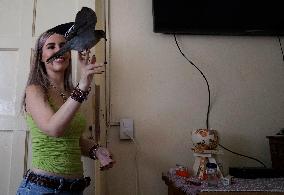 Alejandra Loera, Bird Rescuer In Mexico City