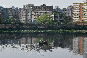 Daily Life In Dhaka