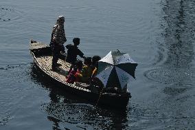 Daily Life In Dhaka