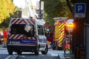 Two Injured In A Fire On The Roof Of A Building - Paris