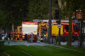 Two Injured In A Fire On The Roof Of A Building - Paris