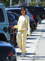 Sara Sampaio Out For Lunch - LA