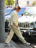 Sara Sampaio Out For Lunch - LA