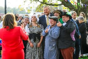 King At Centenary Of Residential Care Park Willem Van Den Bergh - Netherlands