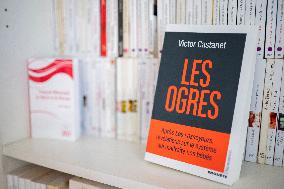 Book Denounces Childcare Malpractices - Paris