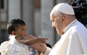 Pope Francis Leads The General Audience - Vatican