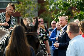 King At Centenary Of Residential Care Park Willem Van Den Bergh - Netherlands