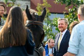 King At Centenary Of Residential Care Park Willem Van Den Bergh - Netherlands