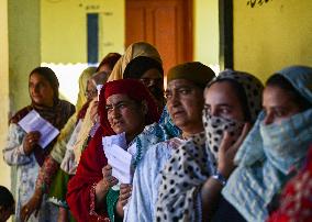 First Phase Of Assembly Elections Begins In Kashmir After 10 Years