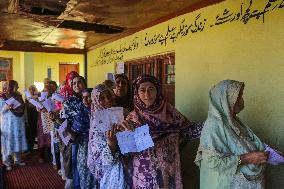 First Phase Of Assembly Elections Begins In Kashmir After 10 Years