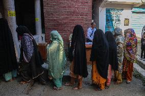 First Phase Of Assembly Elections Begins In Kashmir After 10 Years