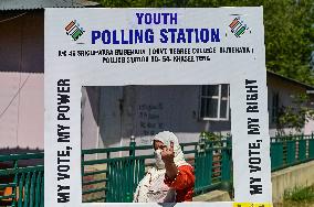 First Phase Of Assembly Elections Begins In Kashmir After 10 Years