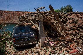 Indonesia Earthquake 5.0 M Hits Bandung Regency