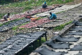 Daily Life In Dhaka