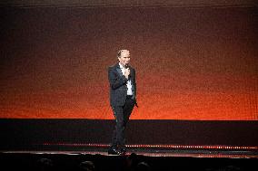 Xavier Niel presents his book Une sacre envie de foutre le bordel (The urge to make a mess)