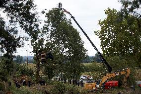 2nd Day Of Attempts By Gendarmerie To Clear The 'Verger' ZAD On The Planned A69 Highway