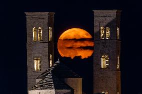 Supermoon Between The Cathedral Towers