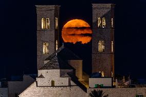 Supermoon Between The Cathedral Towers