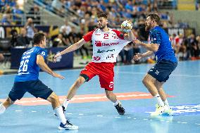 EHF Champions League - Orlen Wisla Plock v Dinamo Bucuresti