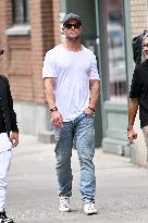 Chris Hemsworth Out - NYC