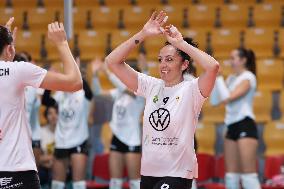 <categoriaITA> - <sottocategoriaITA> - Volleyball WEVZA CUP Women