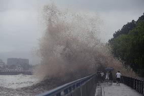 Typhoon Pulasan