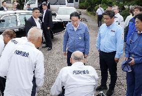 Japan PM visits quake-hit Ishikawa Pref. town