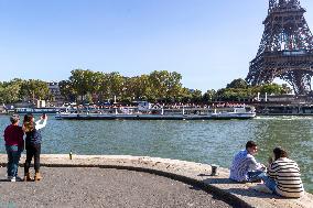 Debate Over The Olympic Rings On Eiffel Tower