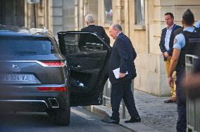 Political Forces Meeting At Matignon - Paris