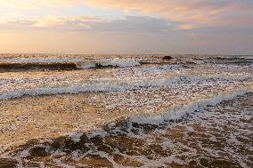 Waves Surge in Qingdao