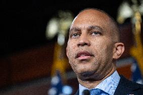 Hakeem Jeffries Gives Weekly Press Conference - Washington