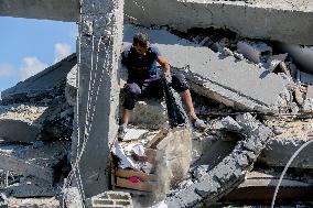 Israeli Attack On Al-Bureij Kills At Least 4 - Gaza