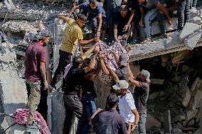 Israeli Attack On Al-Bureij Kills At Least 4 - Gaza