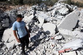 Israel Army Says Air Strike Kills 4 Militants - West Bank