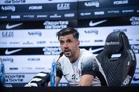 Press conference with Héctor Hernández at Corinthians