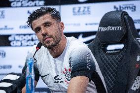 Press conference with Héctor Hernández at Corinthians