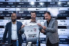 Press conference with Héctor Hernández at Corinthians