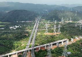 Nanchang-Jiujiang Intercity Railway Bridge Construction