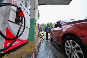 Refined Oil Prices Fell