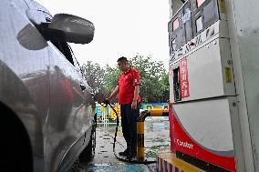 Refined Oil Prices Fell