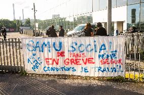 Strike At The SAMU Social - Paris