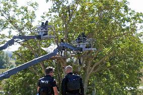 4th Day Of Attempt Of The Cnamo, Police Special Unit, To Dislodge 'ecureuils' Who Live In Tree On The Planned A69 Highway