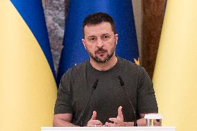 Ukrainian President Volodymyr Zelenskiy And European Commission President Ursula Von Der Leyen Attend A Joint Press Conference I