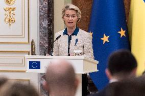 Ukrainian President Volodymyr Zelenskiy And European Commission President Ursula Von Der Leyen Attend A Joint Press Conference I