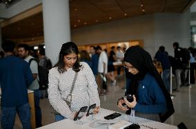 IPhone 16 Launch At Apple BKC In Mumbai