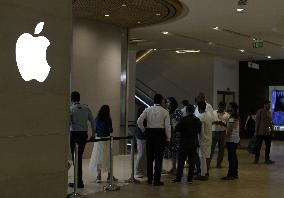 IPhone 16 Launch At Apple BKC In Mumbai