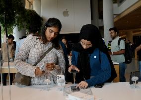 IPhone 16 Launch At Apple BKC In Mumbai