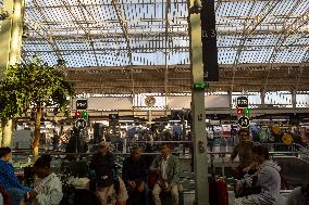 Gare De Lyon's Cultural And Economic Significance