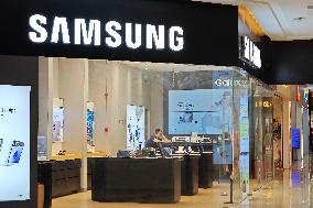 SAMSUNG Store in Shanghai