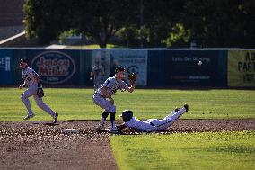 The Yolo High Wheelers Beat The Glacier Range Riders 6 To 3 In Davis Calif